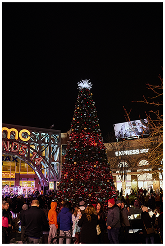 Christmas at Legends Outlets - KC Parent Magazine